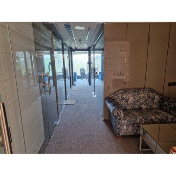  Office Space For Rent in Bara Hindu Rao