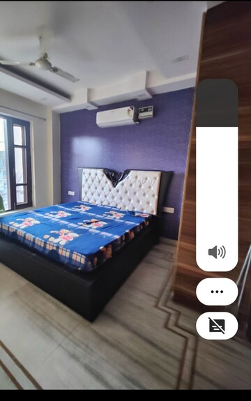 Bedroom in 2 BHK Builder Floor at Sector 40 – for Rent