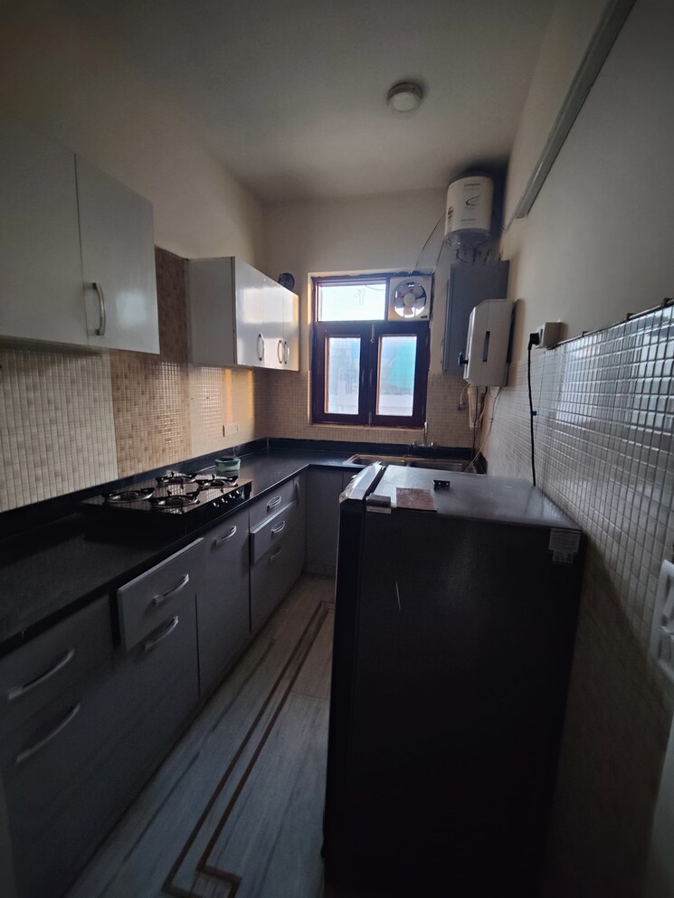 Kitchen, sector 40 2 Bedroom 1398 Sq.Ft. Builder Floor In Sector 40 Gurgaon 9395111
