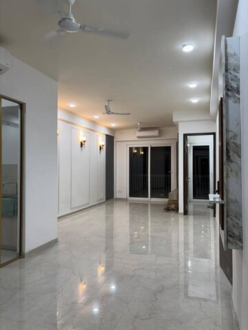 Building Lobby in 3 BHK Apartment at Smart World Orchard, Sector 61 – for Rent