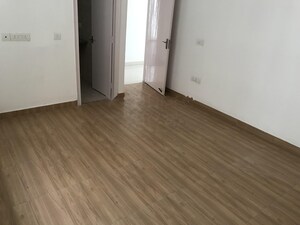 Room in 2 BHK Apartment at Shree Vardhman Mantra, Sector 67 – for Rent