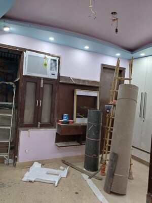Master Bedroom in 2 BHK Builder Floor at Kalkaji – for Rent