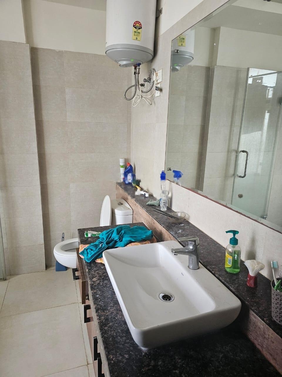 2 BHK 800 Sq.Ft. Apartment in Shree Vardhman Mantra