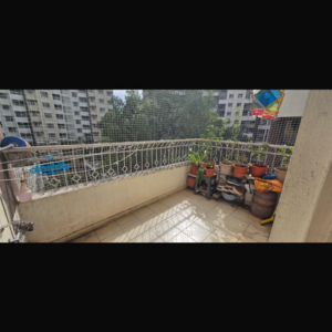 2 BHK Apartment For Rent in Paranjape Schemes Madhukosh, Sinhagad Road