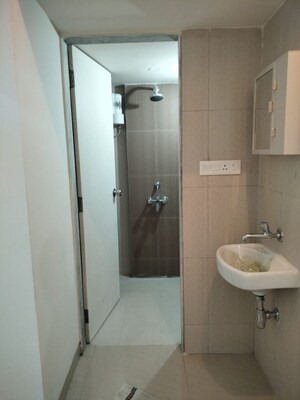 Bathroom in 1 BHK Apartment at Merwanji Tower, Parel – for Rent