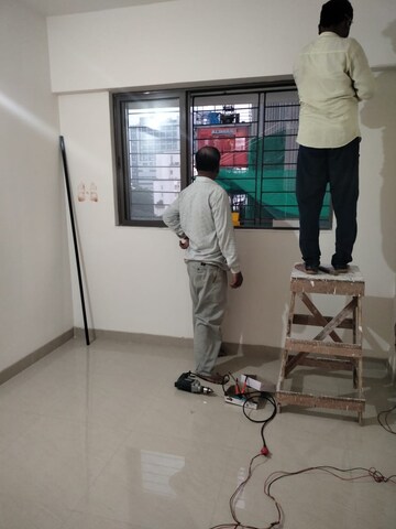 Parking in 1 BHK Apartment at Merwanji Tower, Parel – for Rent