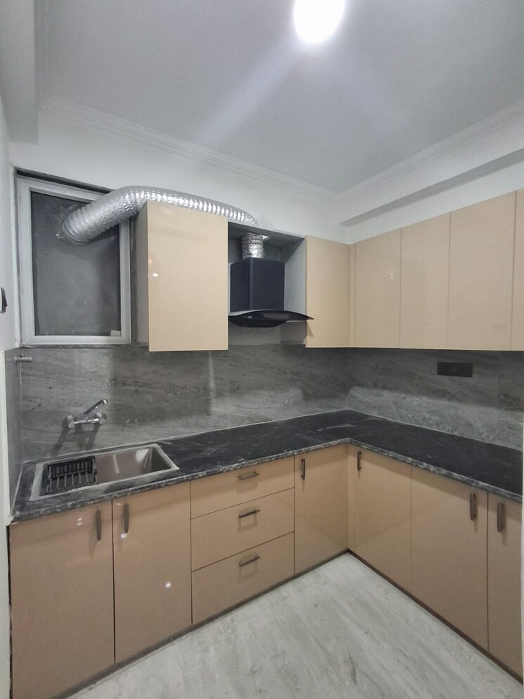 Kitchen, sultanpur 3 Bedroom 135 Sq.Yd. Apartment In Sultanpur Delhi 9395290