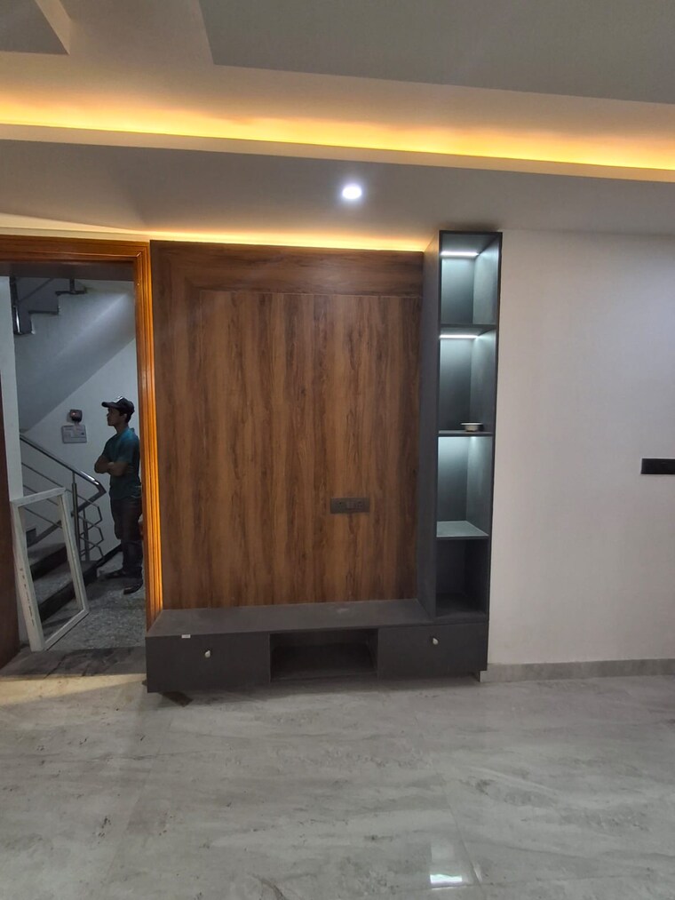 Living Room, sultanpur 3 Bedroom 135 Sq.Yd. Apartment In Sultanpur Delhi 9395290