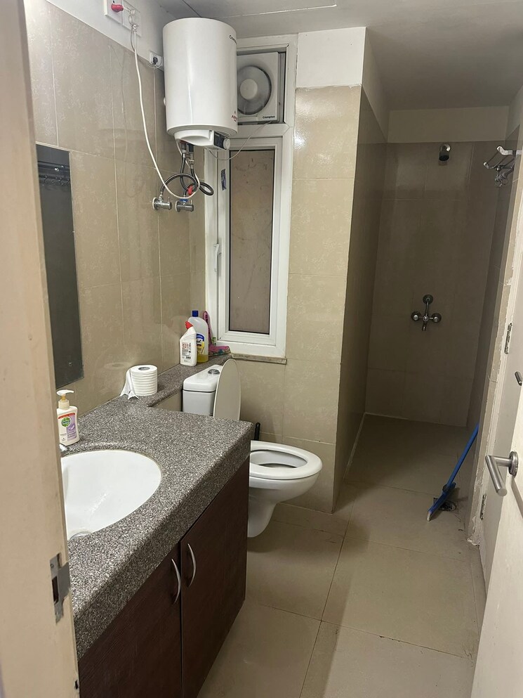 Master Bedroom, emaar-palm-hills 3 Bedroom 1450 Sq.Ft. Apartment In Sector 77 Gurgaon 9395201