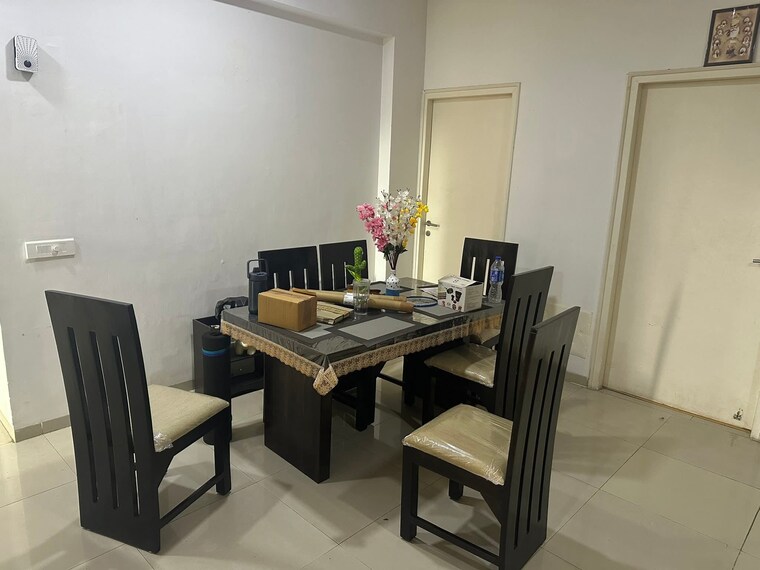 Living Room, emaar-palm-hills 3 Bedroom 1450 Sq.Ft. Apartment In Sector 77 Gurgaon 9395201