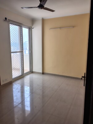 3 BHK Apartment For Rent in Amrapali Leisure Park, Amrapali Leisure Valley