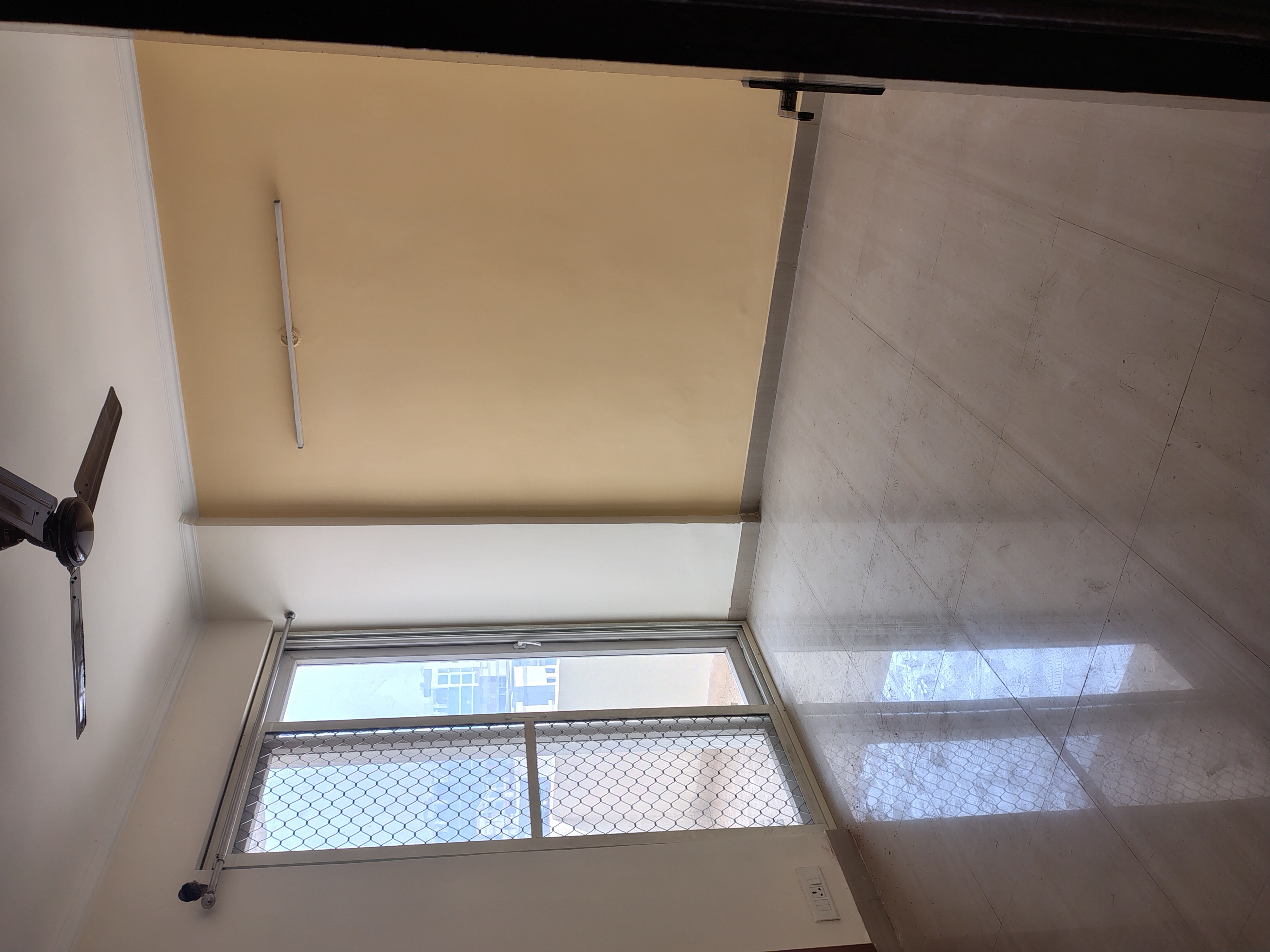 3 BHK + Extra Room Apartment For Rent in Amrapali Leisure Park