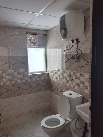 Bathroom in 3 BHK Apartment at Amrapali Leisure Park, Amrapali Leisure Valley – for Rent