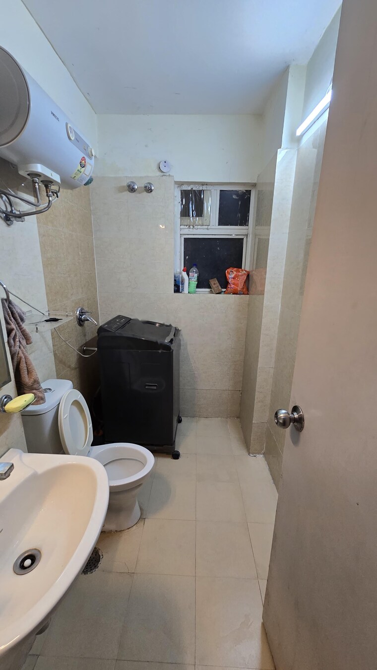 Team Area, orris-aster-court 3 Bedroom 1500 Sq.Ft. Apartment In Sector 85 Gurgaon 9395241