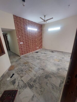 Living Room in 2 BHK Builder Floor at Chittaranjan Park – for Rent