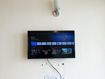 Furnished Amenities in 3 BHK Apartment at Omaxe The Palace, Gomti Nagar – for Rent