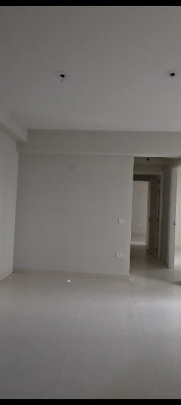 Room in 2 BHK Apartment at Eldeco Live By The Greens, Sector 150 – for Sale