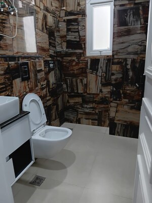 Master Bedroom in 1 BHK Builder Floor at Sector 38 – for Rent