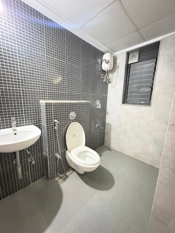 Bathroom, lodha-palava-city-lakeshore-greens 2 Bedroom 734 Sq.Ft. Apartment In Dombivli East Thane 9395349