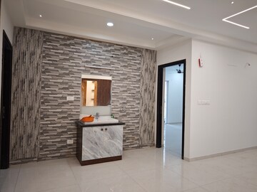 Room in 3 BHK Apartment at Rajapushpa Provincia, Narsingi – for Rent