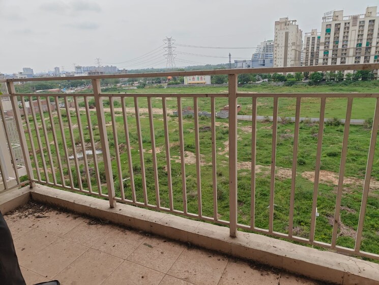 Balcony, suncity-avenue-102 2 Bedroom 632 Sq.Ft. Apartment In Sector 102 Gurgaon 9395350