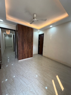 Room in 2 BHK Apartment at Sultanpur – for Sale