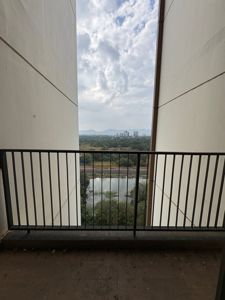 Balcony, runwal-my-city-phase-ii-cluster-05 2 Bedroom 570 Sq.Ft. Apartment In Usarghar Gaon Thane 9395999