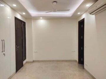 Master Bedroom in 3 BHK Builder Floor at Greater Kailash I – for Rent