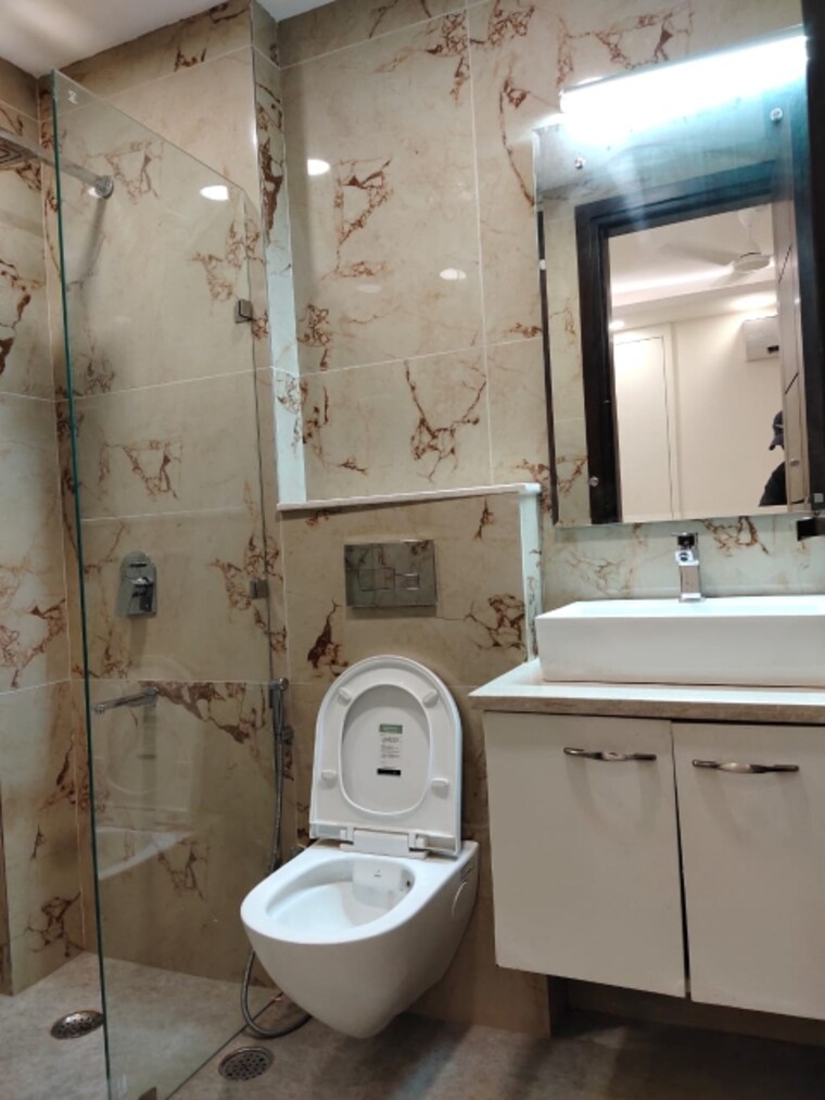 Attached Bathroom, greater kailash i 3 Bedroom 2300 Sq.Ft. Builder Floor In Greater Kailash I Delhi 9395431