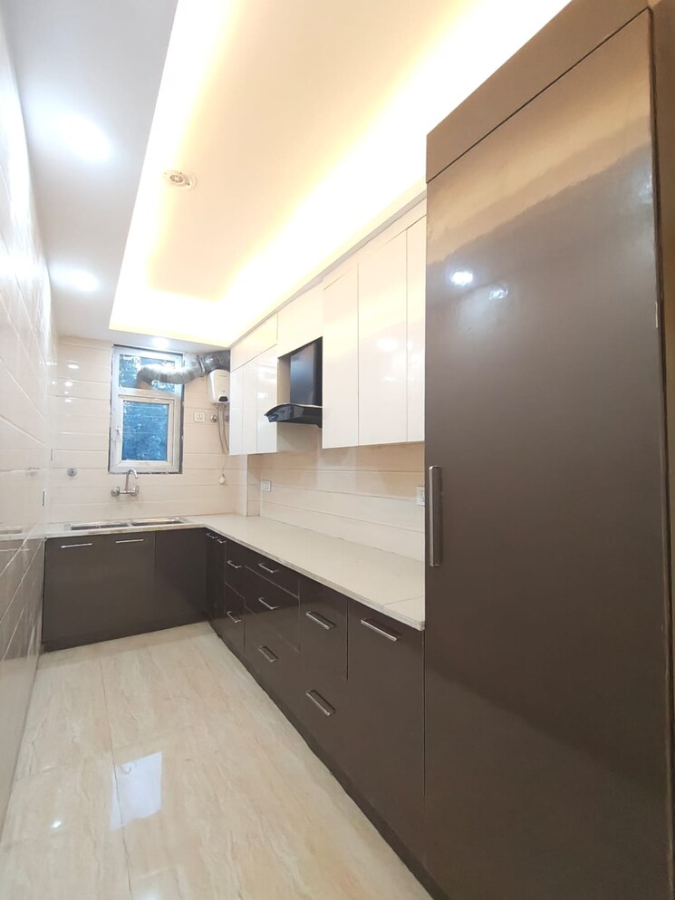 Kitchen, sector 45 3 Bedroom 1805 Sq.Ft. Builder Floor In Sector 45 Gurgaon 9395379