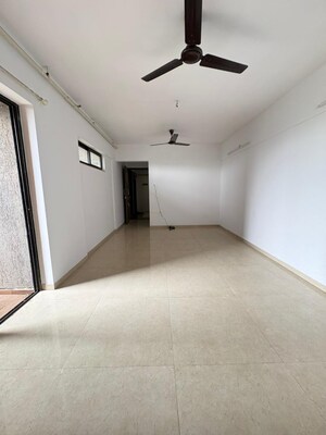 2 BHK Apartment For Sale in Lodha Lakeshore Greens, Dombivli East