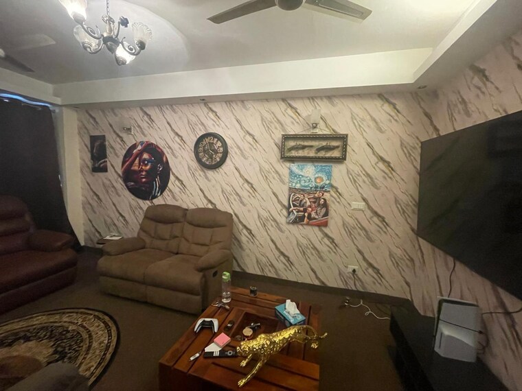 Bedroom, hauz khas 3 Bedroom 190 Sq.Yd. Builder Floor In Hauz Khas Delhi 9395398