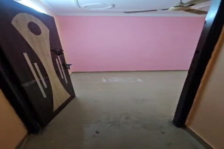 undefined, govindpuri 3 Bedroom 900 Sq.Ft. Builder Floor In Govindpuri Delhi 9395440