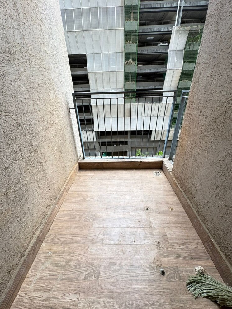 Balcony, lodha-lakeshore-greens 1.5 Bedroom 634 Sq.Ft. Apartment In Dombivli East Thane 9395466