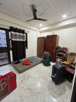 Bedroom in 2 BHK Builder Floor at Sector 46 – for Rent