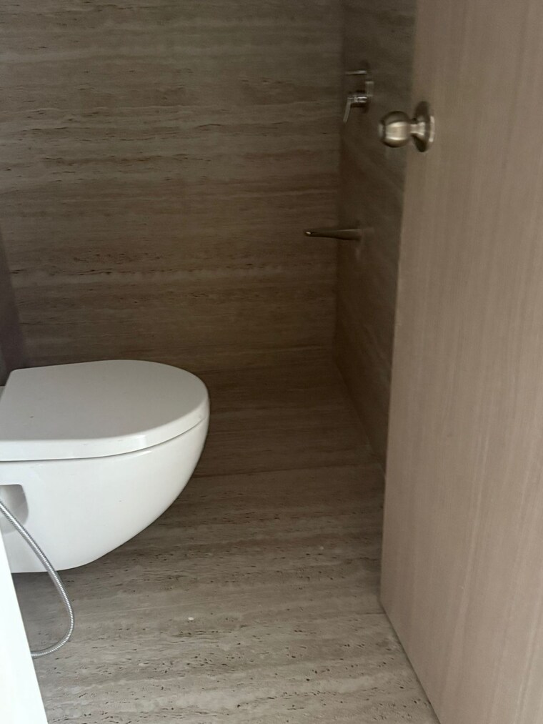 Bathroom, vibrants-1891-ekam-parkk 1.5 Bedroom 500 Sq.Ft. Apartment In Dadar West Mumbai 9395467