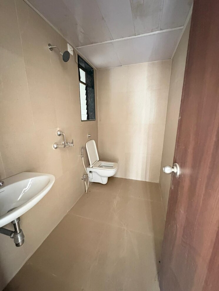 Bathroom, runwal-my-city 2 Bedroom 579 Sq.Ft. Apartment In Dombivli East Thane 9395504