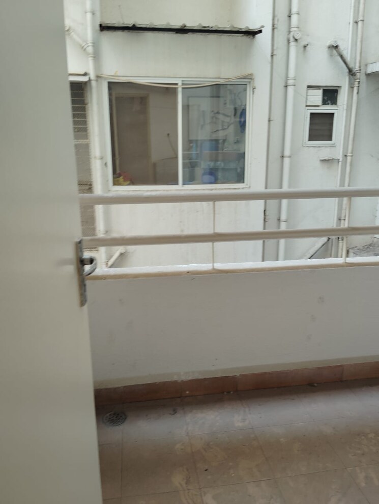 Bathroom, aditya-shagun 2 Bedroom 1000 Sq.Ft. Apartment In Bavdhan Pune 9395520