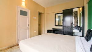 Master Bedroom in 2 BHK Apartment at Ashok Vihar CHS, Marol – for Rent