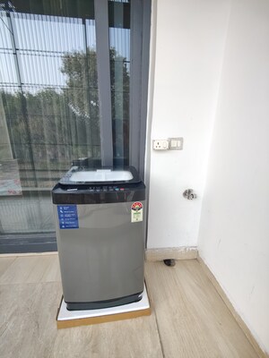 Bathroom in Studio Builder Floor at Sector 51 – for Rent