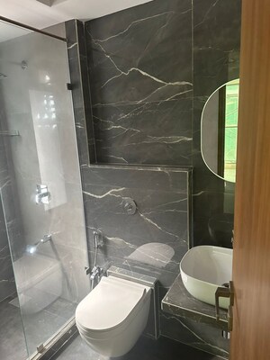 Bathroom in 3.5 BHK Apartment at Ekta Crest, Chembur – for Rent