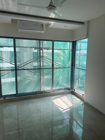 Bedroom in 3.5 BHK Apartment at Ekta Crest, Chembur – for Rent