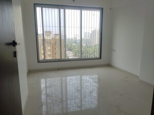 Room in 2 BHK Apartment at Sidhivinayak Flora, Chembur – for Rent