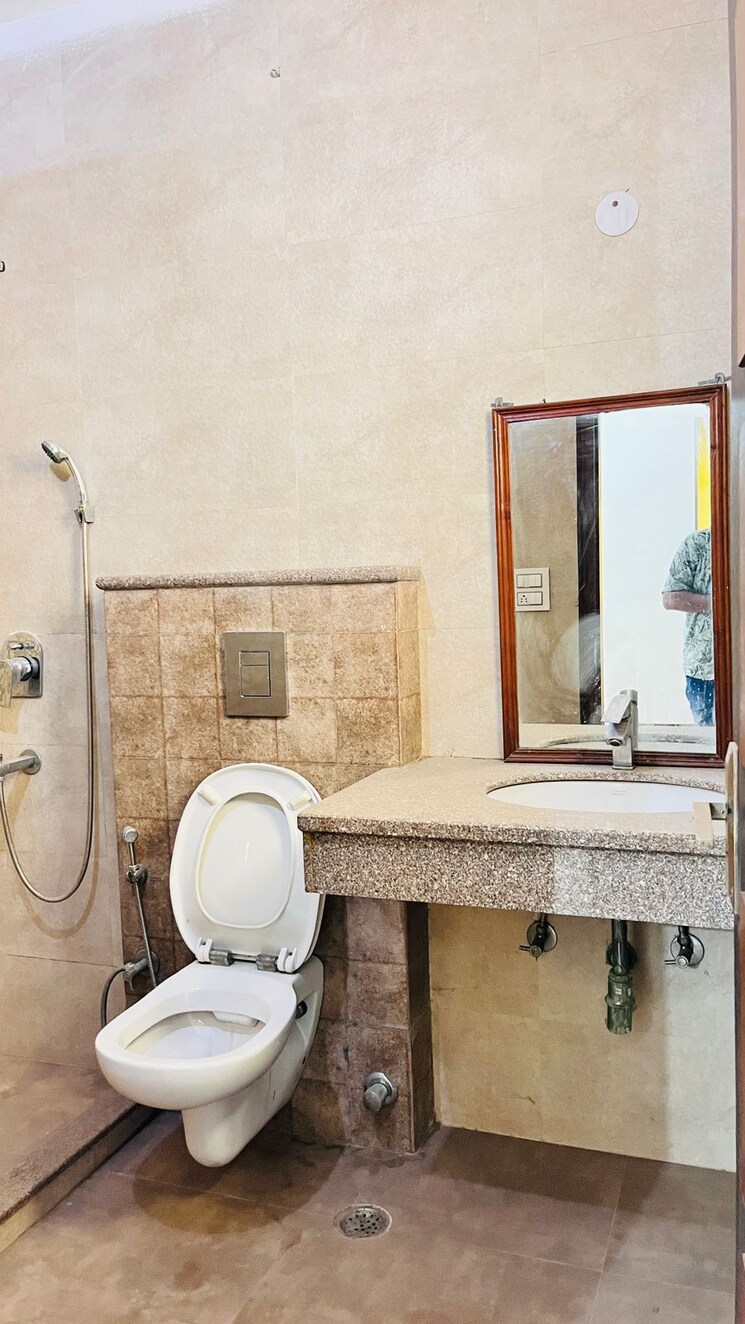 Bathroom, sector 46 4 Bedroom 3150 Sq.Ft. Independent House In Sector 46 Gurgaon 9395710