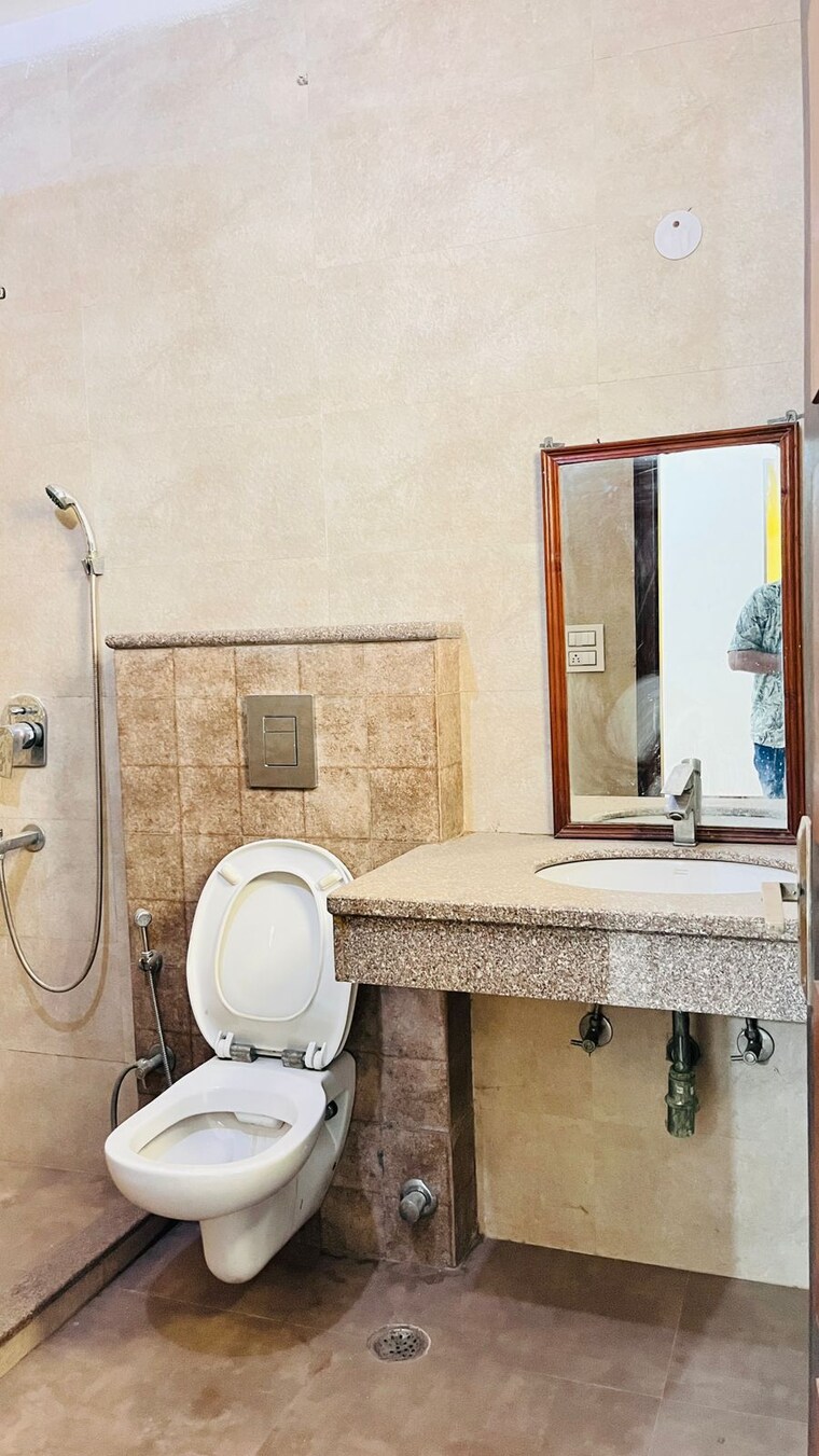 Bathroom, sector 46 4 Bedroom 3150 Sq.Ft. Independent House In Sector 46 Gurgaon 9395710