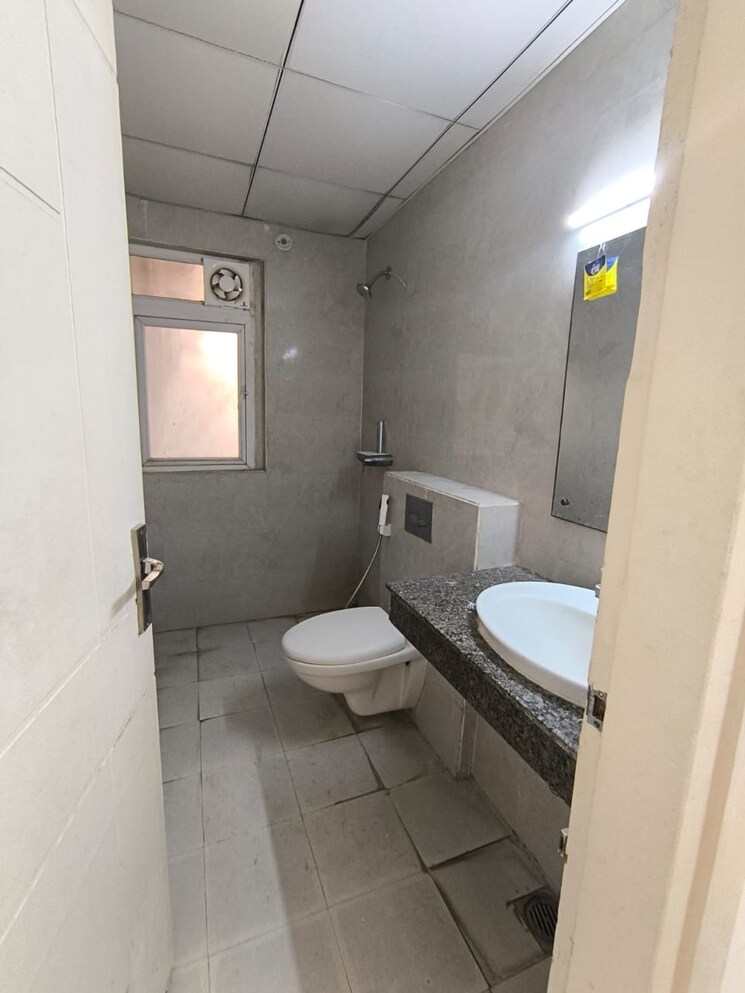 Bathroom, signature-global-city 3 Bedroom 1555 Sq.Ft. Apartment In Sector 37d Gurgaon 9395705