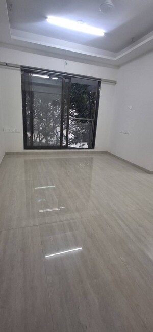 1 BHK Apartment For Rent in Je And Vee Om Trimurti, Malad East