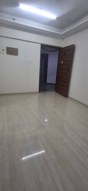 Room in 1 BHK Apartment at Je And Vee Om Trimurti, Malad East – for Rent