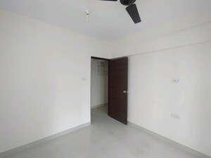 Room in 2 BHK Apartment at Veena Serenity, Chembur – for Rent