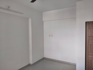 Room in 1 BHK Apartment at Lodha Panacea 1, Dombivli East – for Rent
